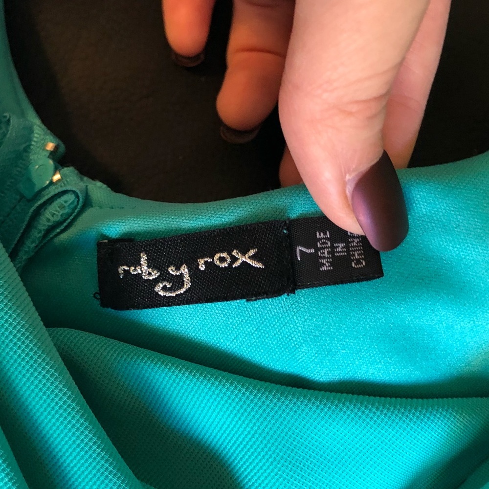 Turquoise Form Fitting Dress - Picture 3 of 3